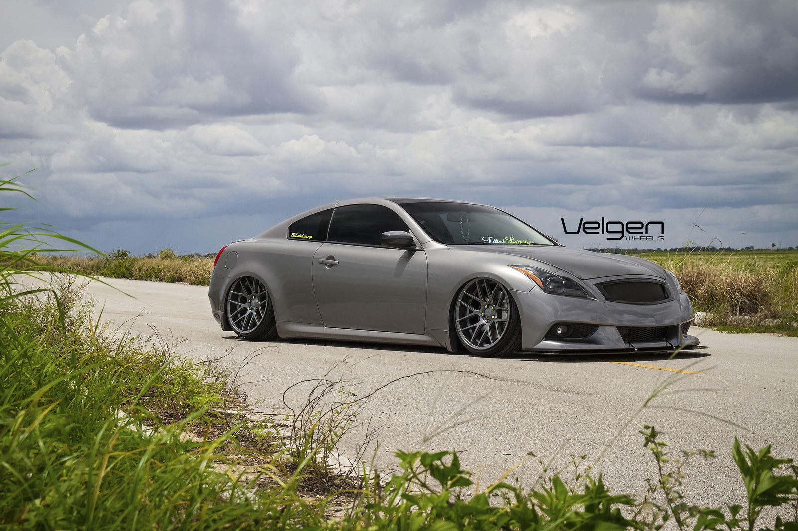 Infiniti G37 Coupe | Bagged Infiniti G37s on Velgen Wheels VMB7