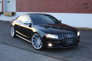 2010 Audi S5 | 2010 Audi S5 featuring 20" VOSSEN CVT's 