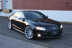 2010 Audi S5 featuring 20" VOSSEN CVT's 