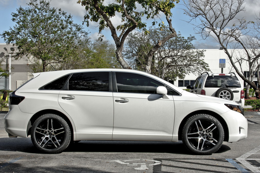 2012 Toyota Venza | Toyota Venza on Ruff R954's