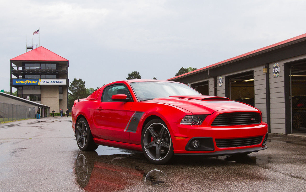 Ford Mustang | 2015 Calendar