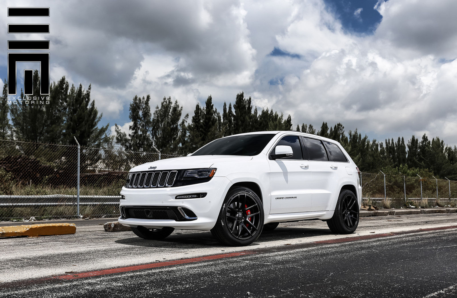 2015 Jeep Grand Cherokee | Jeep Cherokee SRT8 on Velgen Wheels VMB5