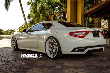 2010 Maserati GranTurismo | OUR CLIENT'S MASERATI GRAN TURISMO WITH 21/22" FORGIATO GTR WHEELS