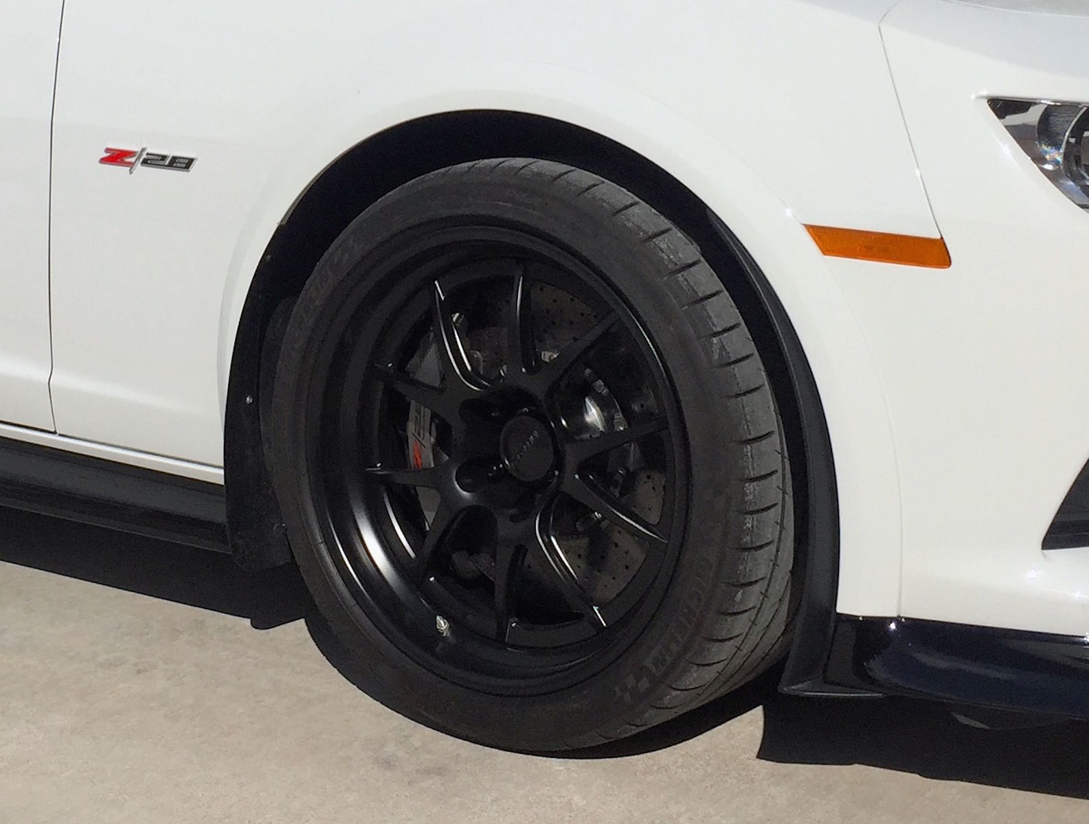 2015 Chevrolet Camaro | Jason Rhodes' Camaro Z/28 on Forgeline GA3R Wheels
