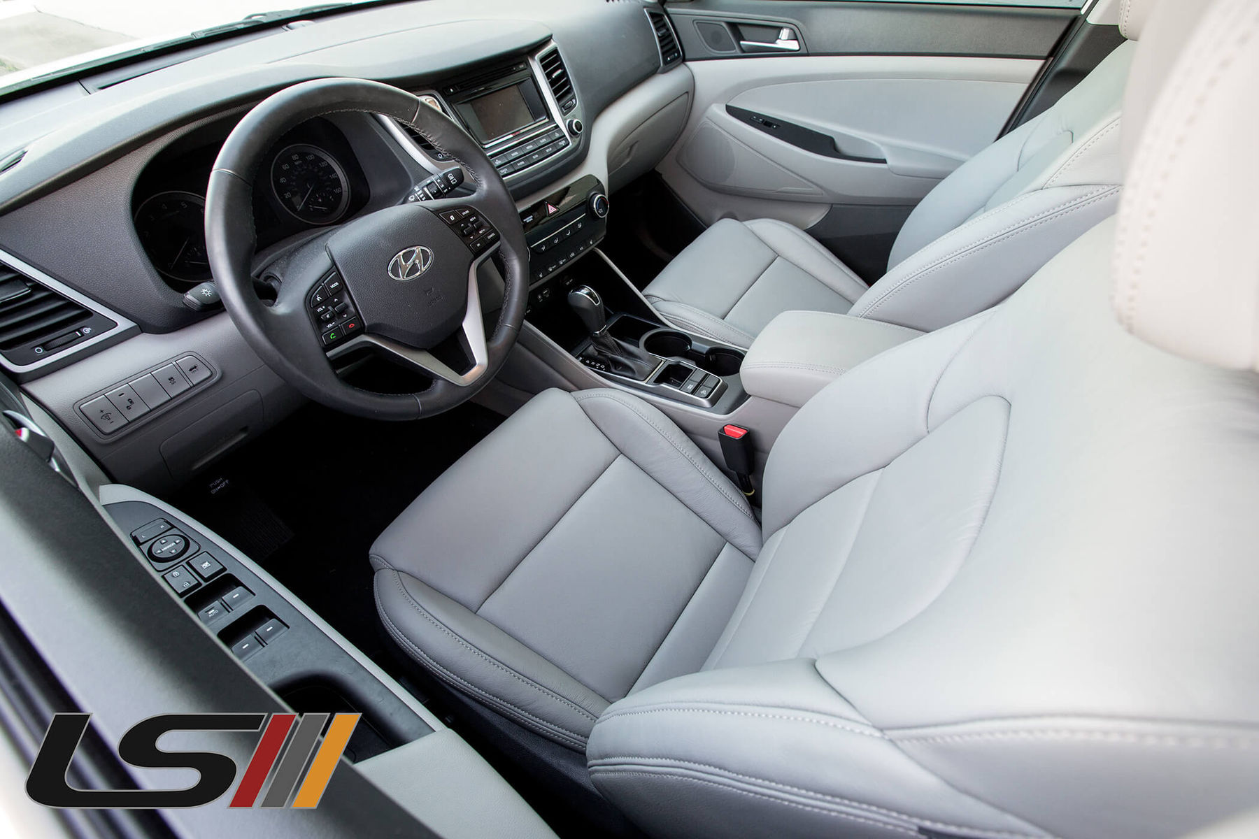 2016 Hyundai Tucson | 2016 Hyundai Tucson Interior By LeatherSeats.com