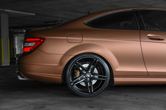 '12 Mercedes-Benz C63 AMG on XO Caracas