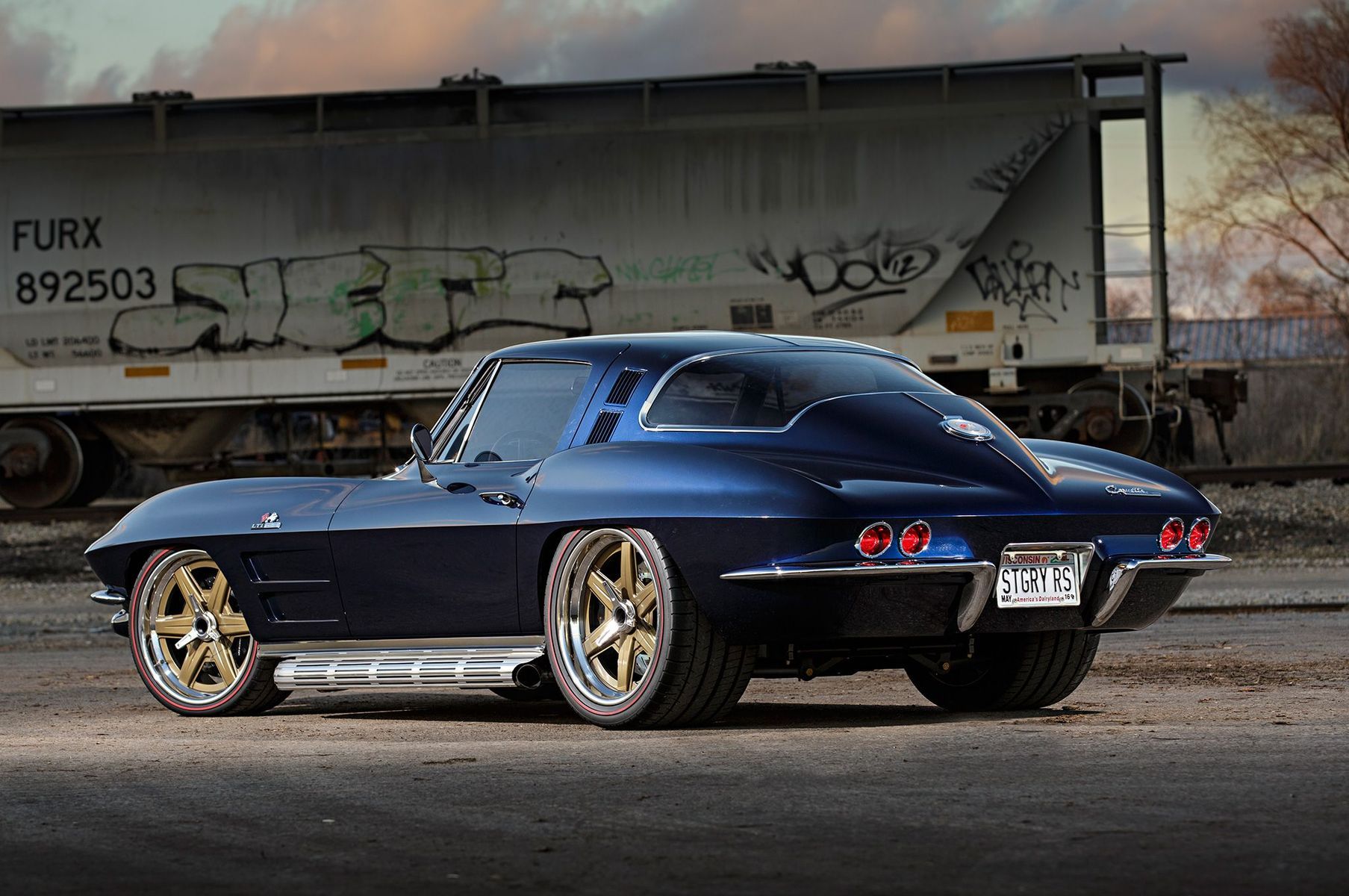 1964 Chevrolet Corvette | Barry B's Roadster Shop '64 Corvette Stingray on Center Locking Forgeline RS6 Wheels