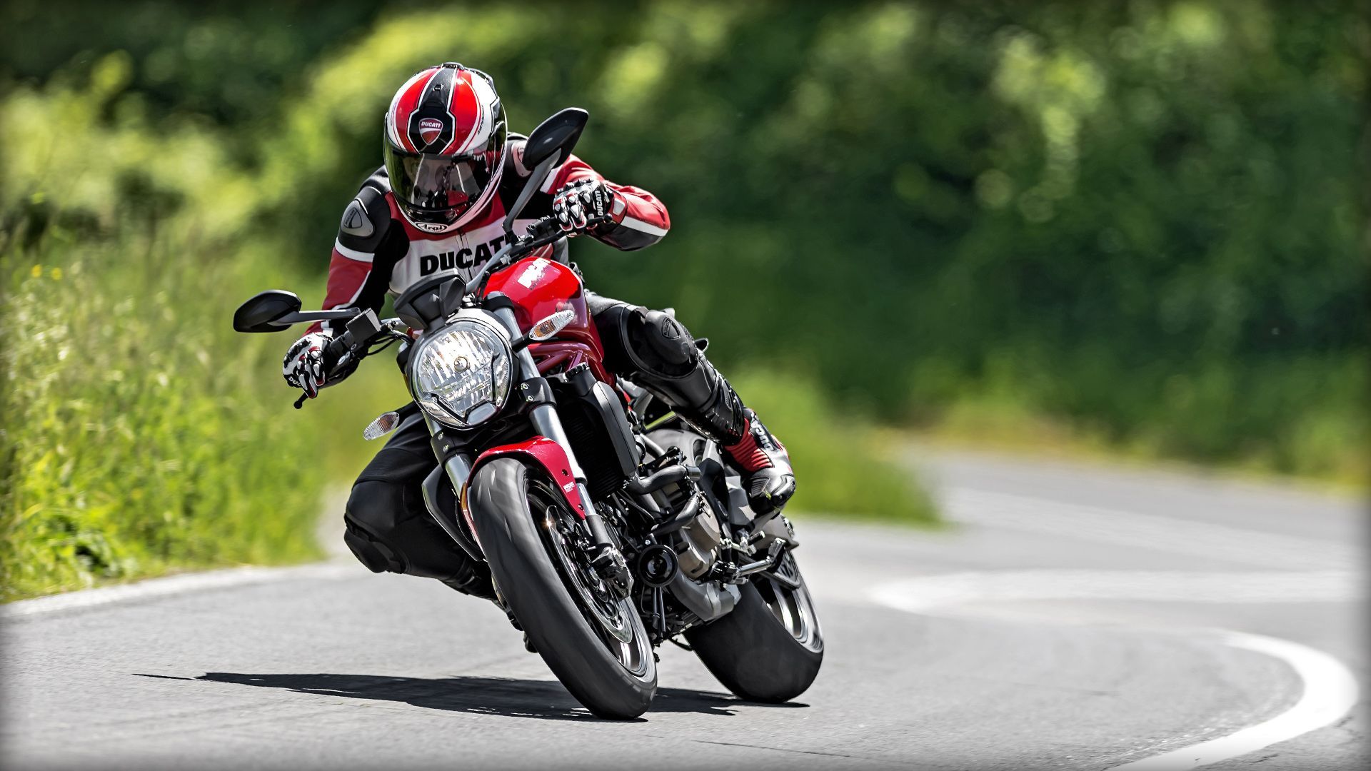 Ducati Monster 821 Dark 2015