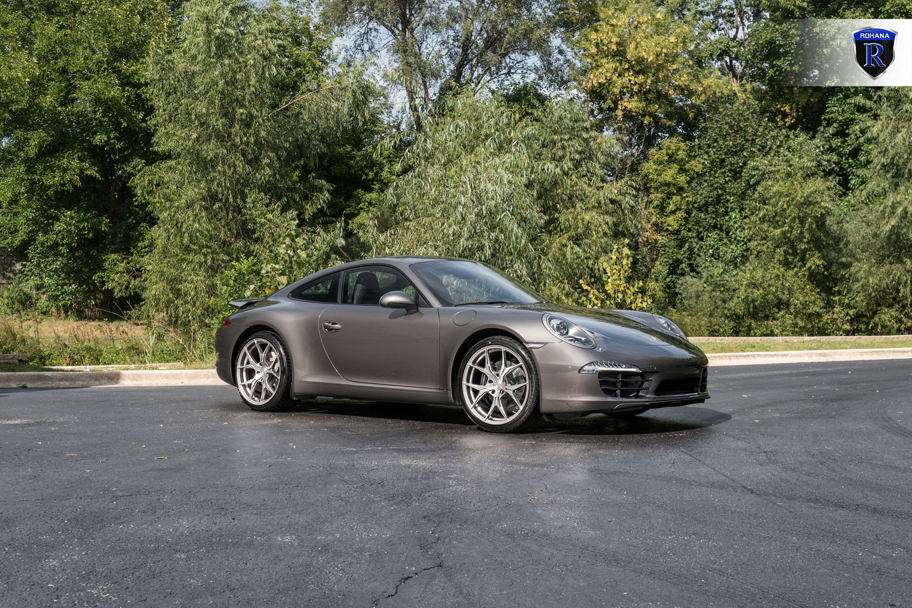 2016 Porsche 911 | Charcoal Porsche 911 Carrera - Side