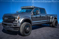 2020 Ford F-450 Platinum DRW Crew Cab 4x4 - Front 3/4 shot