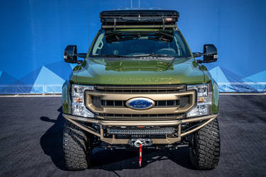 2020 Ford F-250 Super Duty | 2020 Ford F-250 XLT SRW Crew Cab 4x4 “Baja Forged” By LGE-CTS Motorsports - Front high head on shot