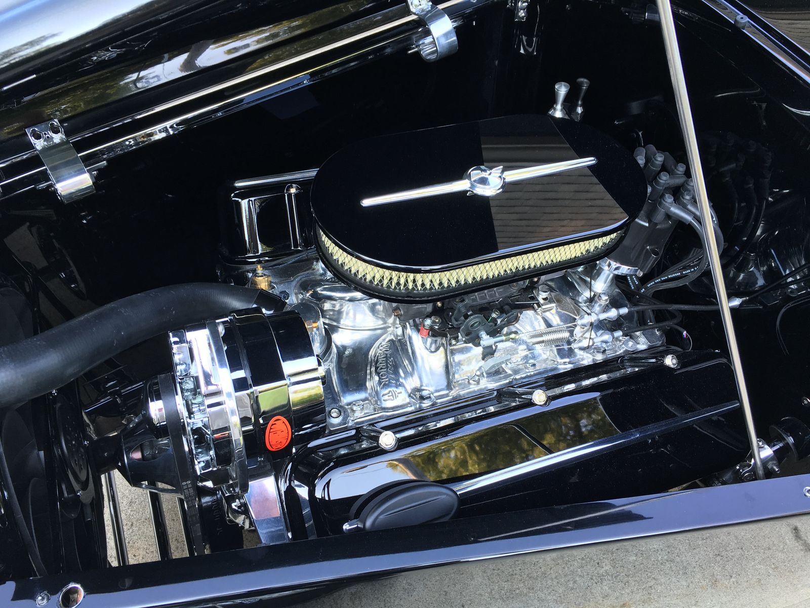 Chevrolet | Small Block Chevy Motor in 32 Ford