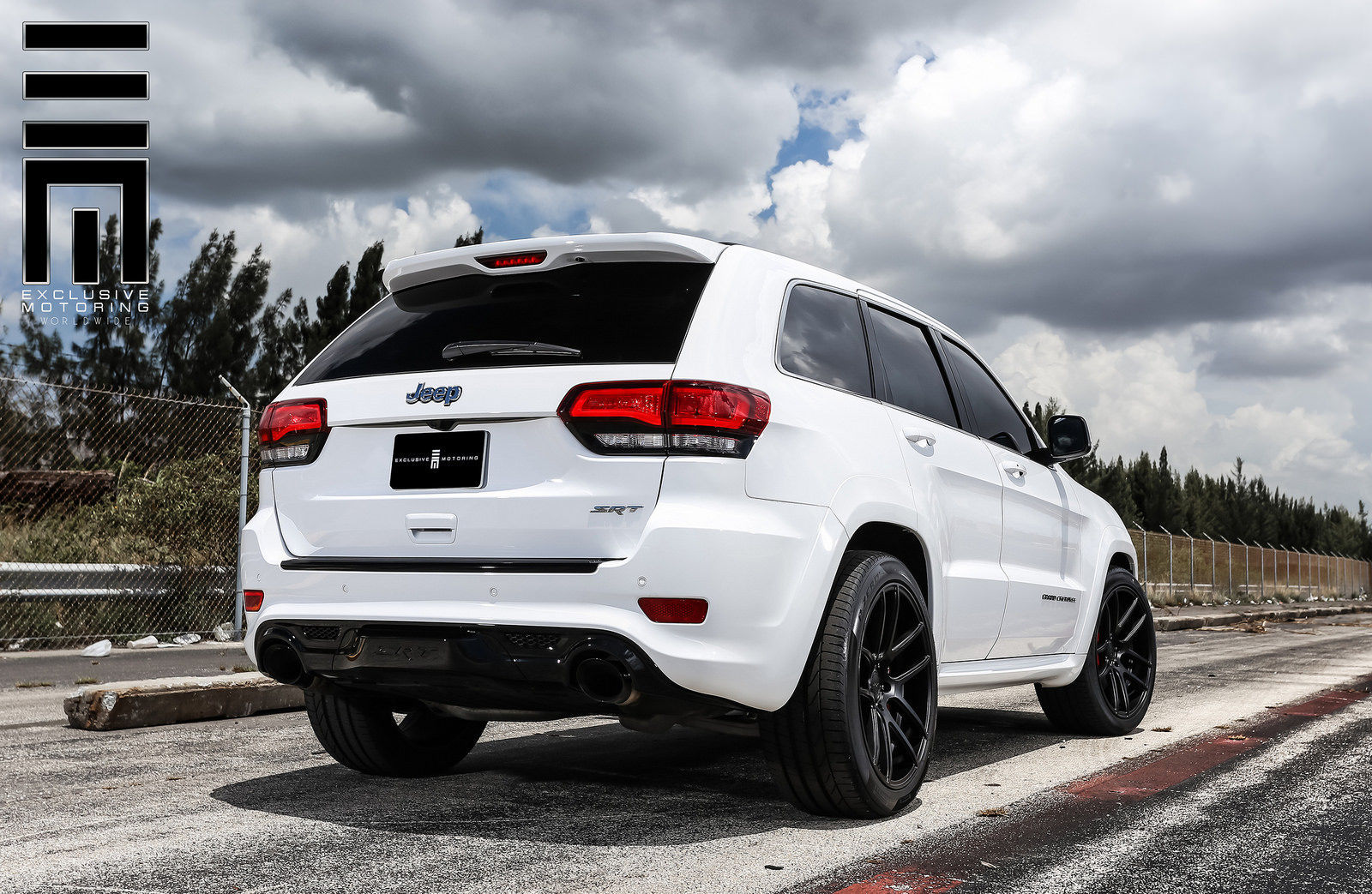 2015 Jeep Grand Cherokee | Jeep Cherokee SRT8 on Velgen Wheels VMB5