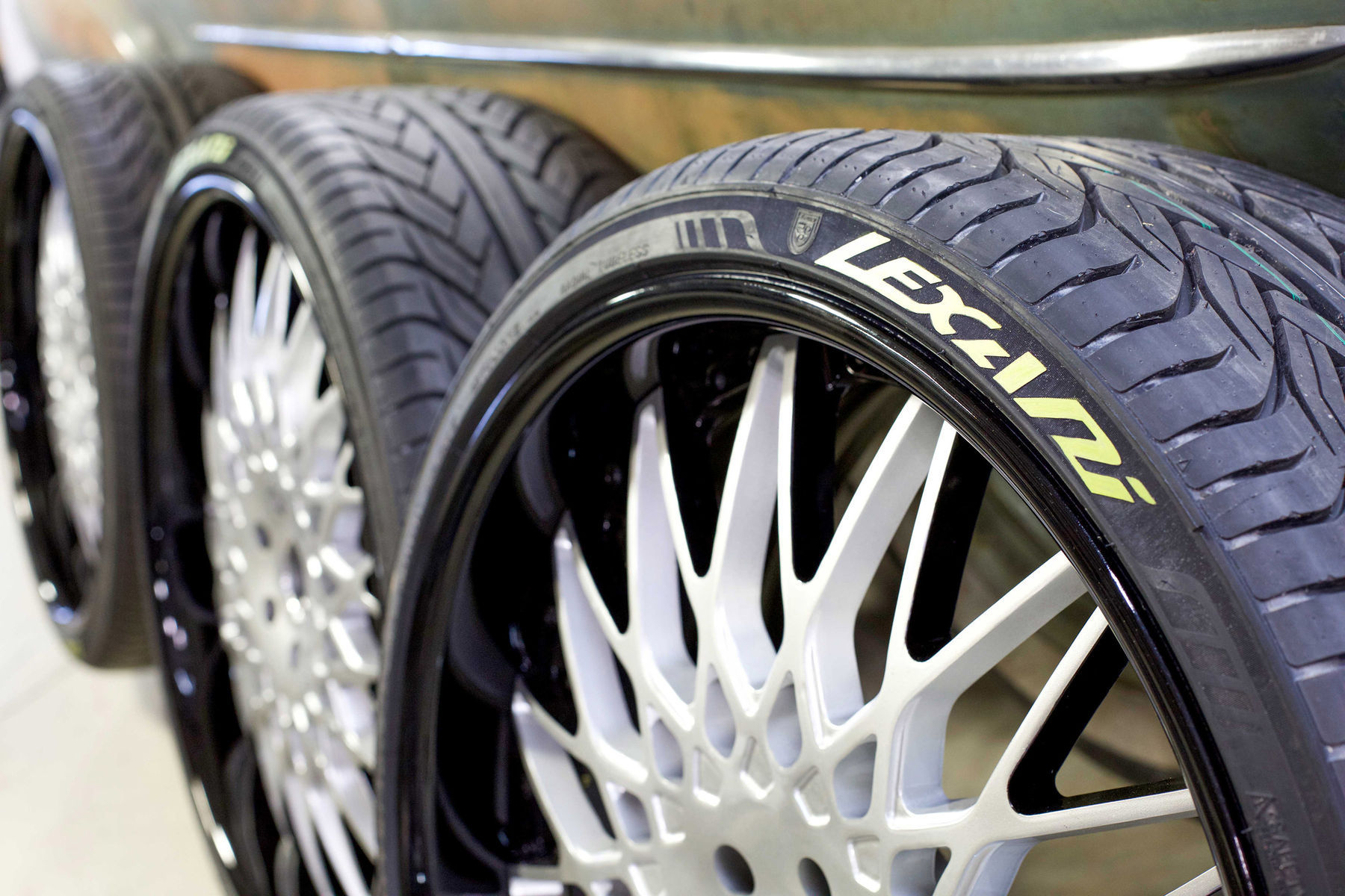 2016 Ford F-150 | 2016 Ford F-150 4x2 XLT SuperCrew by Hulst  -_ Lexani's ready for duty