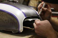 DIY pinstriping for the Bullitt CB tank