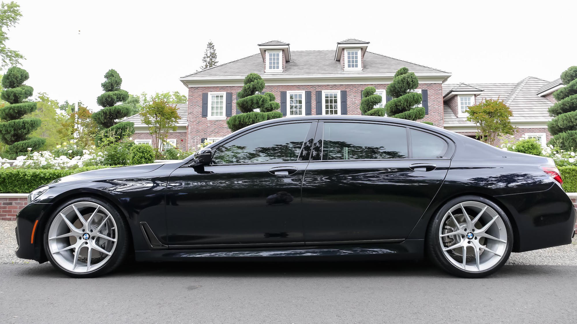 2017 BMW 7 Series | Adam's BMW M760i xDrive on Forgeline One Piece Forged Monoblock VX1 Wheels