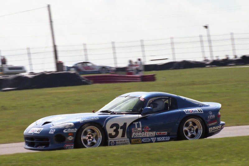 Dodge Viper | World Challenge Racecars on Forgeline RS Wheels