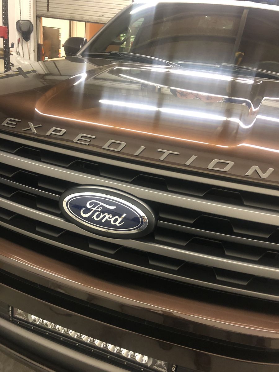 2018 Ford Expedition | 2018 Ford Expedition XLT 4x4 by LGE-CTS Motorsports - Close Up FordSEMA