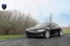 Tesla Model S P85