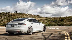 '14 Tesla Model S on ADV.1's