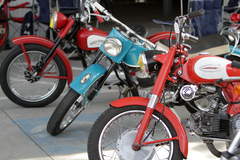 Assortment of small vintage Harleys
