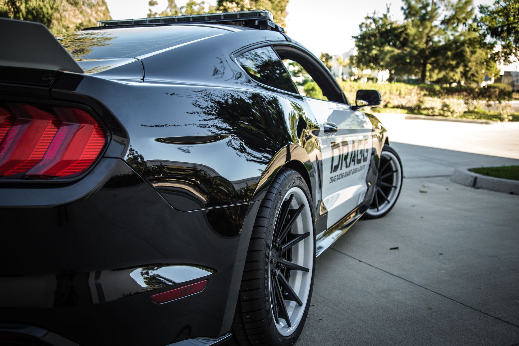 2018 Ford Mustang | 2018 Ford Mustang Fastback by DRAGG (Drag Racing Against Gangs and Graffiti) - Velgen VFMP10 Wheels FordSEMA 