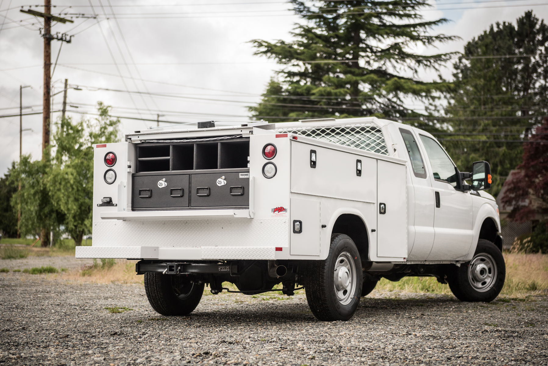 Ford F-250 Super Duty | Ford F-250 Service Truck
