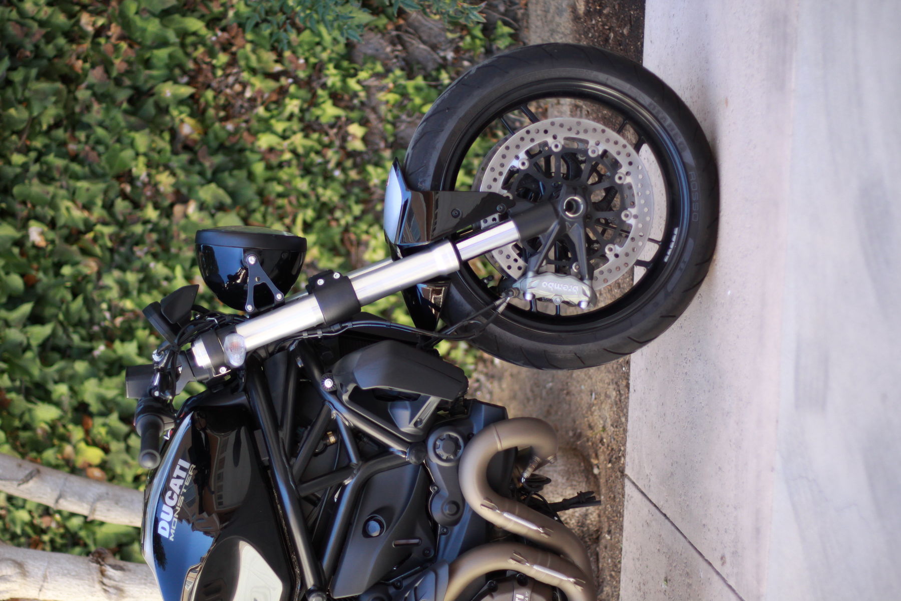 2016 Ducati MONSTER 821 DARK | Ducati 821 cafe racer