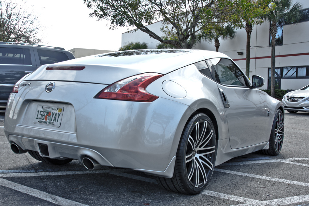 2010 Nissan 370Z | Nissan 370z on Ruff Racing R955's