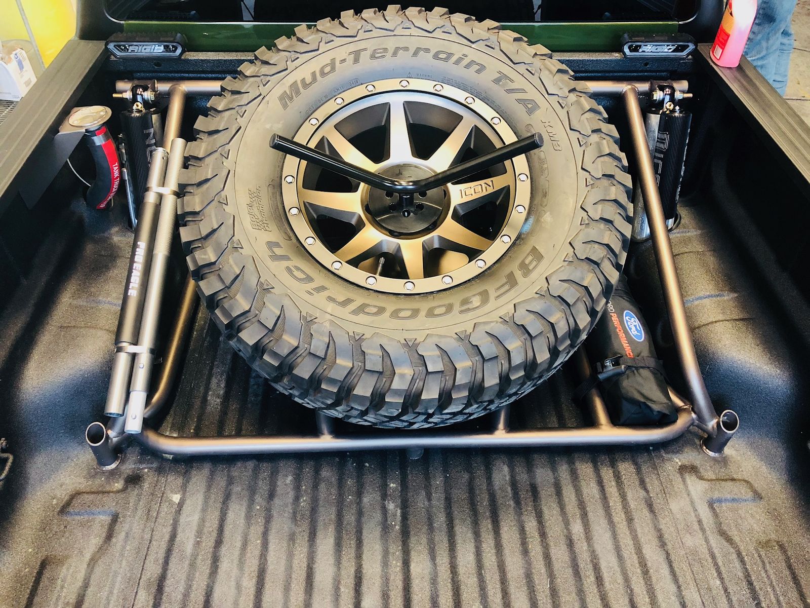 2019 Ford Ranger | 2019 Ford Ranger XLT SuperCrew FX4 by LGE-CTS Motorsports - Bed FordSEMA