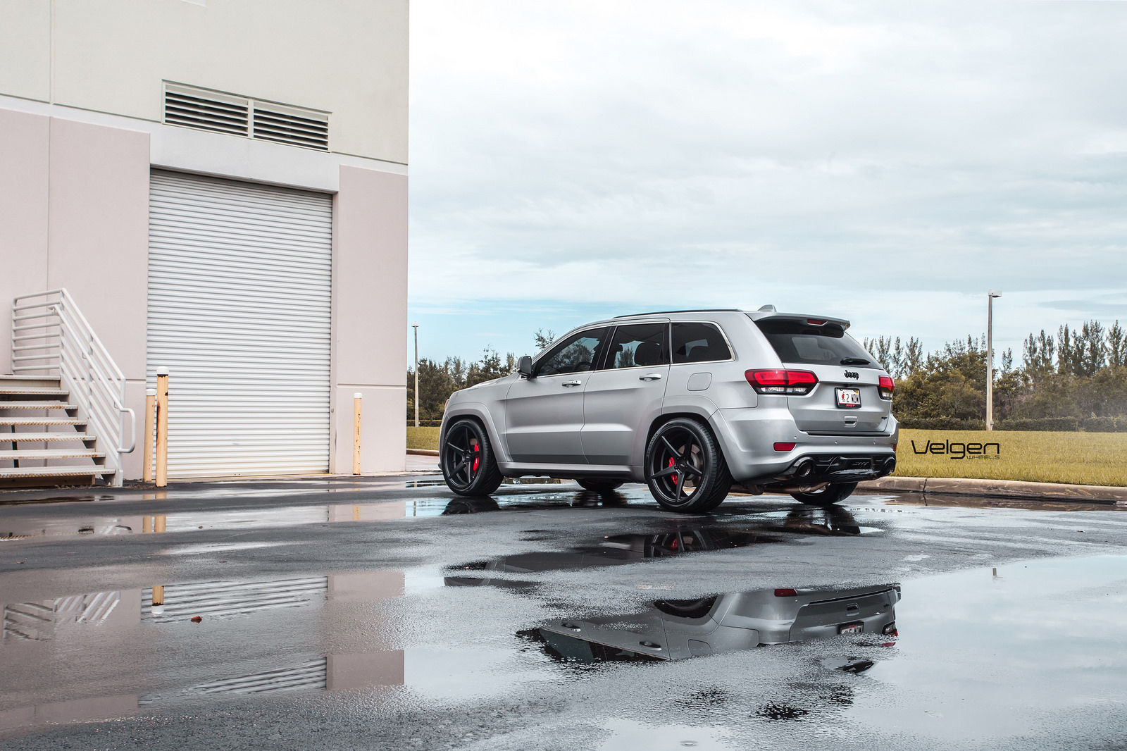 2015 Jeep Grand Cherokee | Jeep SRT8 on Velgen Wheels Classic5 Satin Black 22x10.5 All Around
