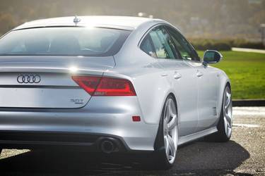 2013 Audi A7 | H&R 2013 Audi A7