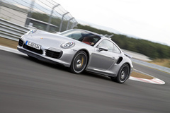 '14 Porsche 911 Turbo S