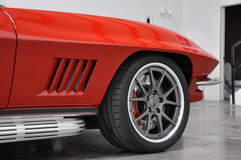 Paul's Schwartz Performance '67 Corvette Sting Ray Widebody on Forgeline GA3C Wheels