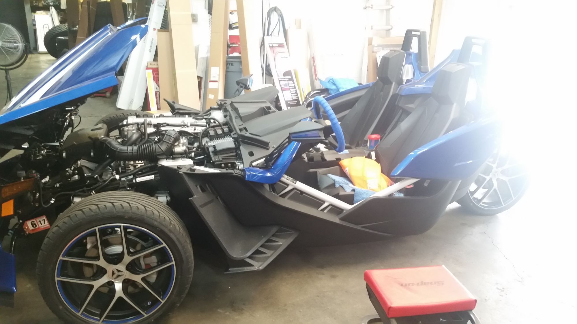 2016 Polaris  | 2016 SLINGSHOT