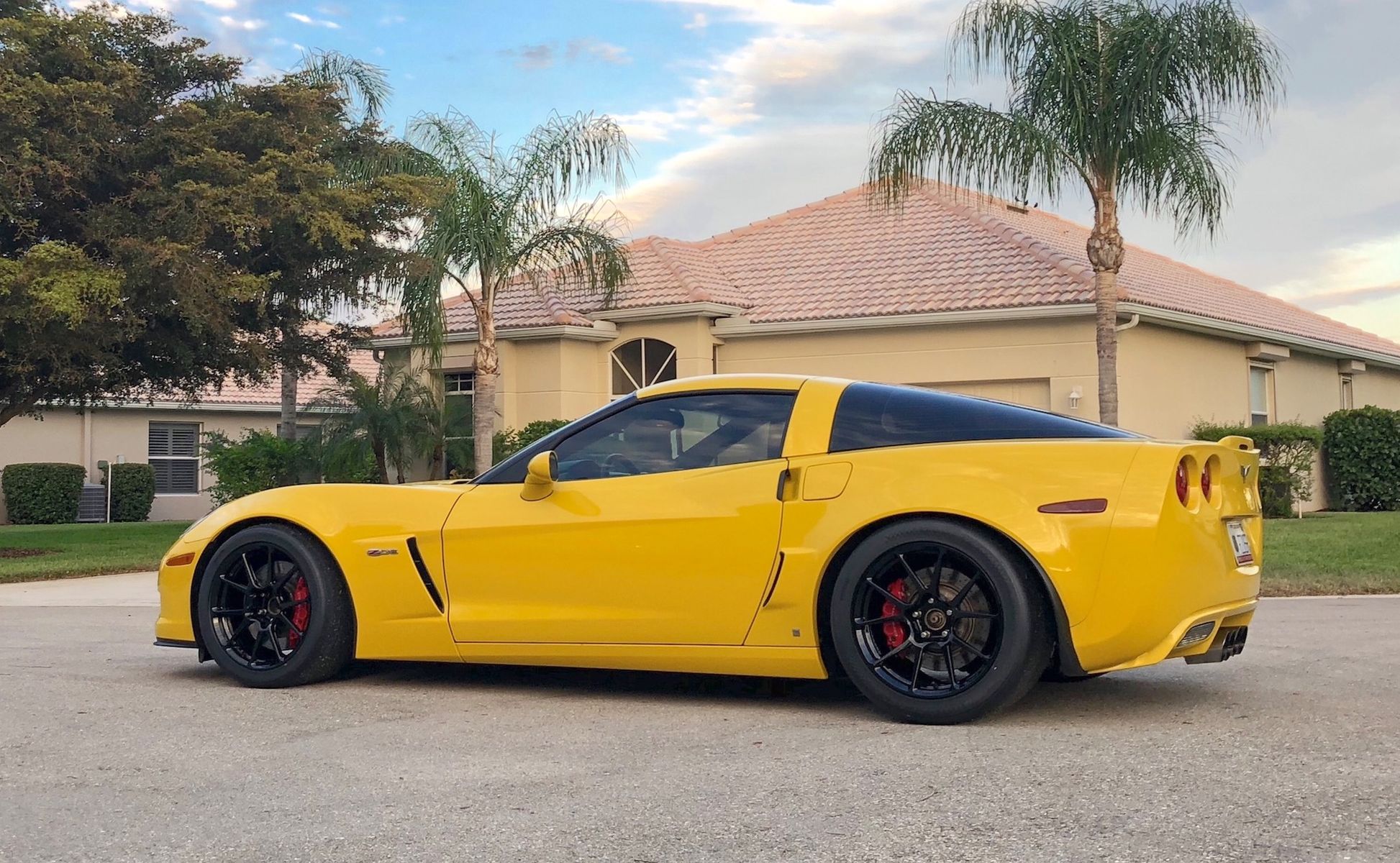 Corvette c6 z06 оранжевый