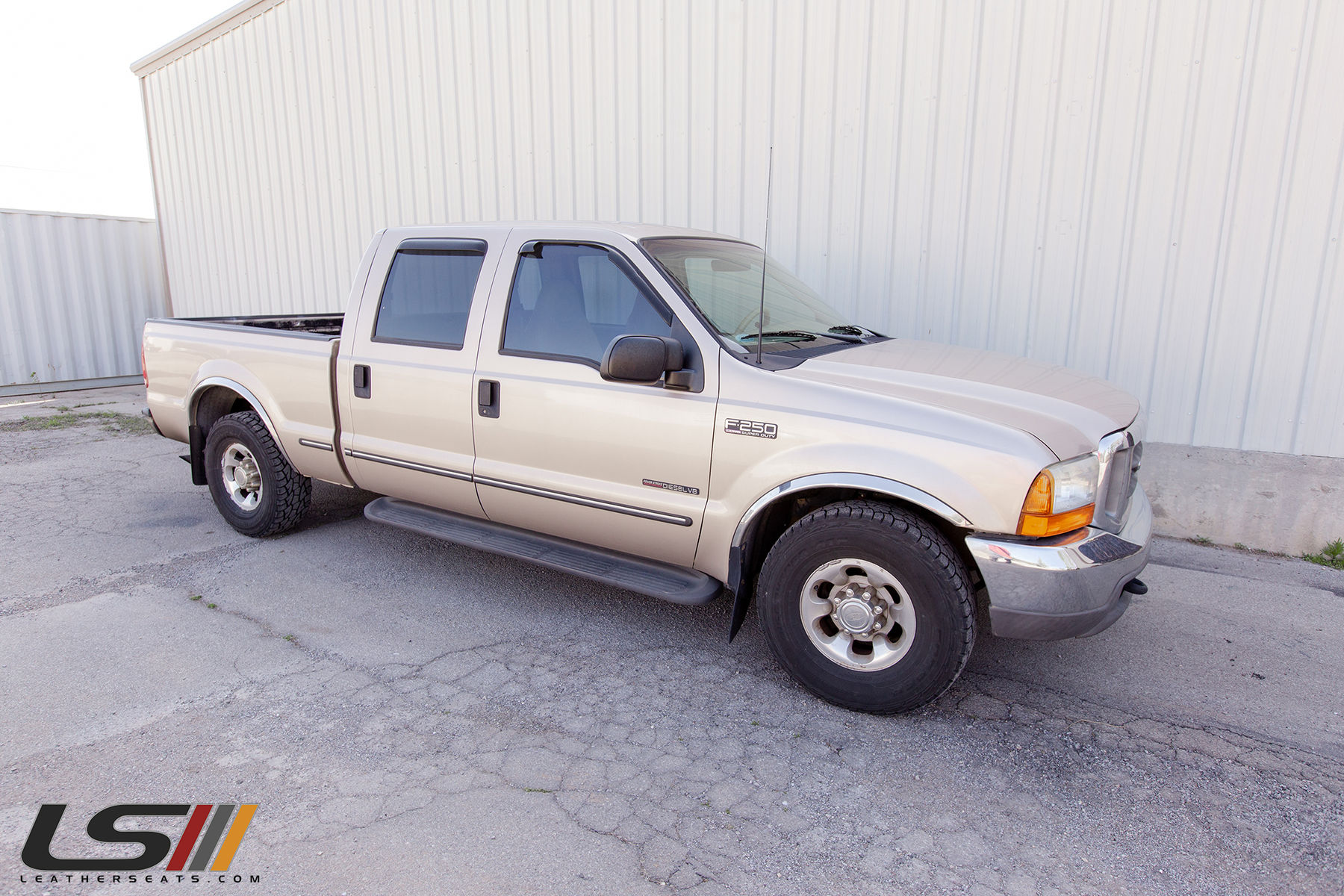 1999 Ford F-250 | 1999 Ford F250 Interior By LeatherSeats.com