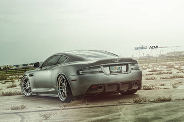 Aston Martin DBS