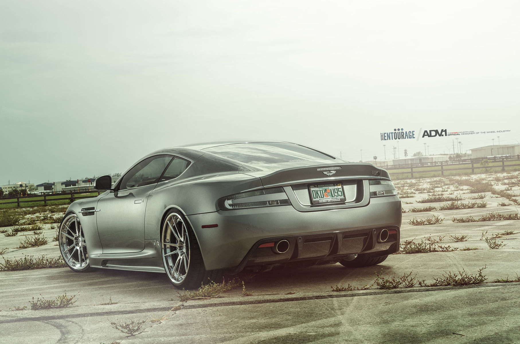  Aston Martin DBS | Aston Martin DBS