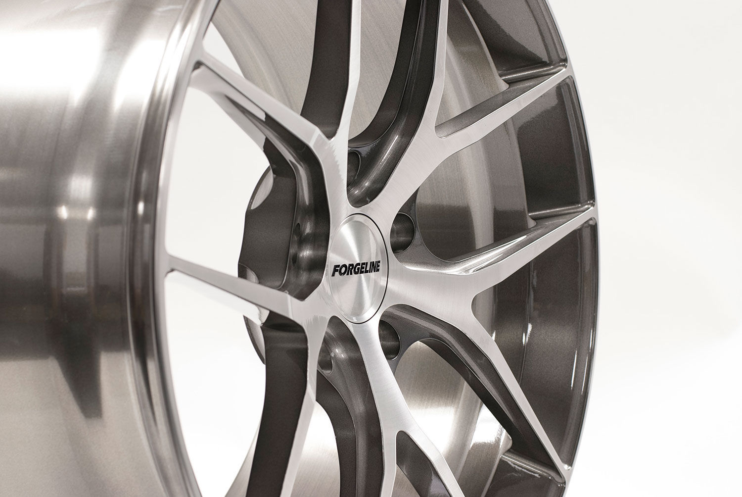 | Forgeline One Piece Forged Monoblock VX1 in Two Tone Machined and Brushed Finish