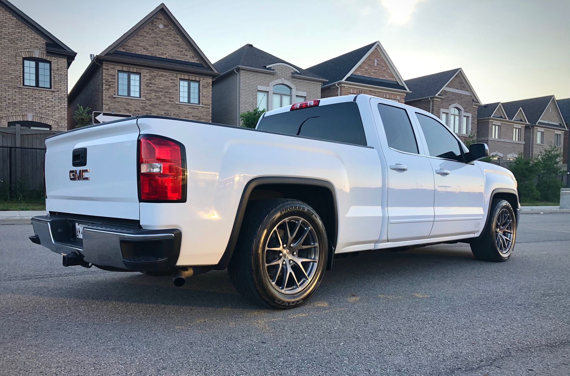 2015 GMC Sierra 1500 | Christian Melchior’s GMC Sierra on Forgeline One Piece Forged Monoblock VX1-Truck Wheels