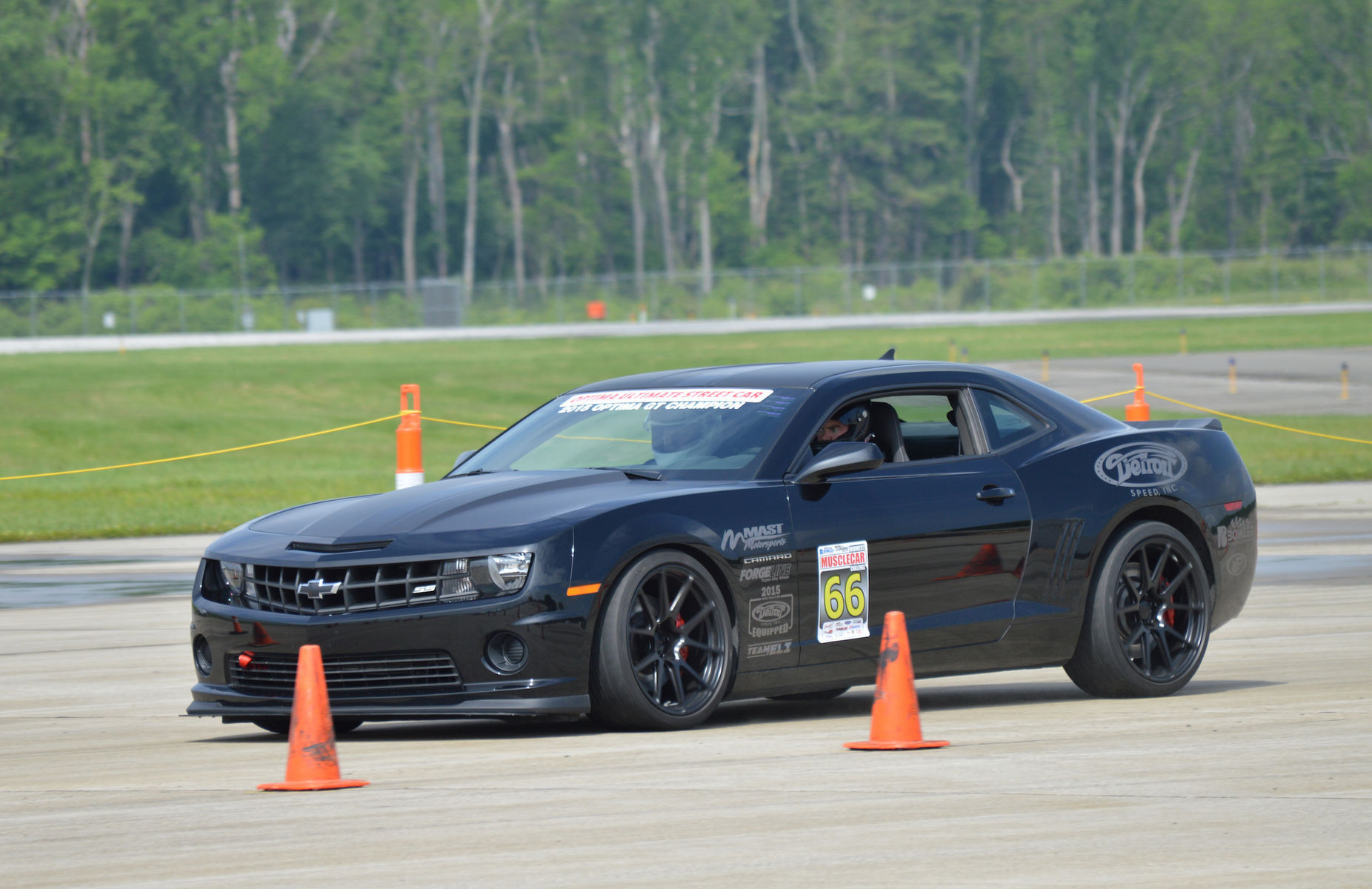2013 Chevrolet Camaro | Bryan Johnson's Camaro SS 1LE on Forgeline One Piece Forged Monoblock GA1R Open Lug Cap Edition Wheels - On The Track