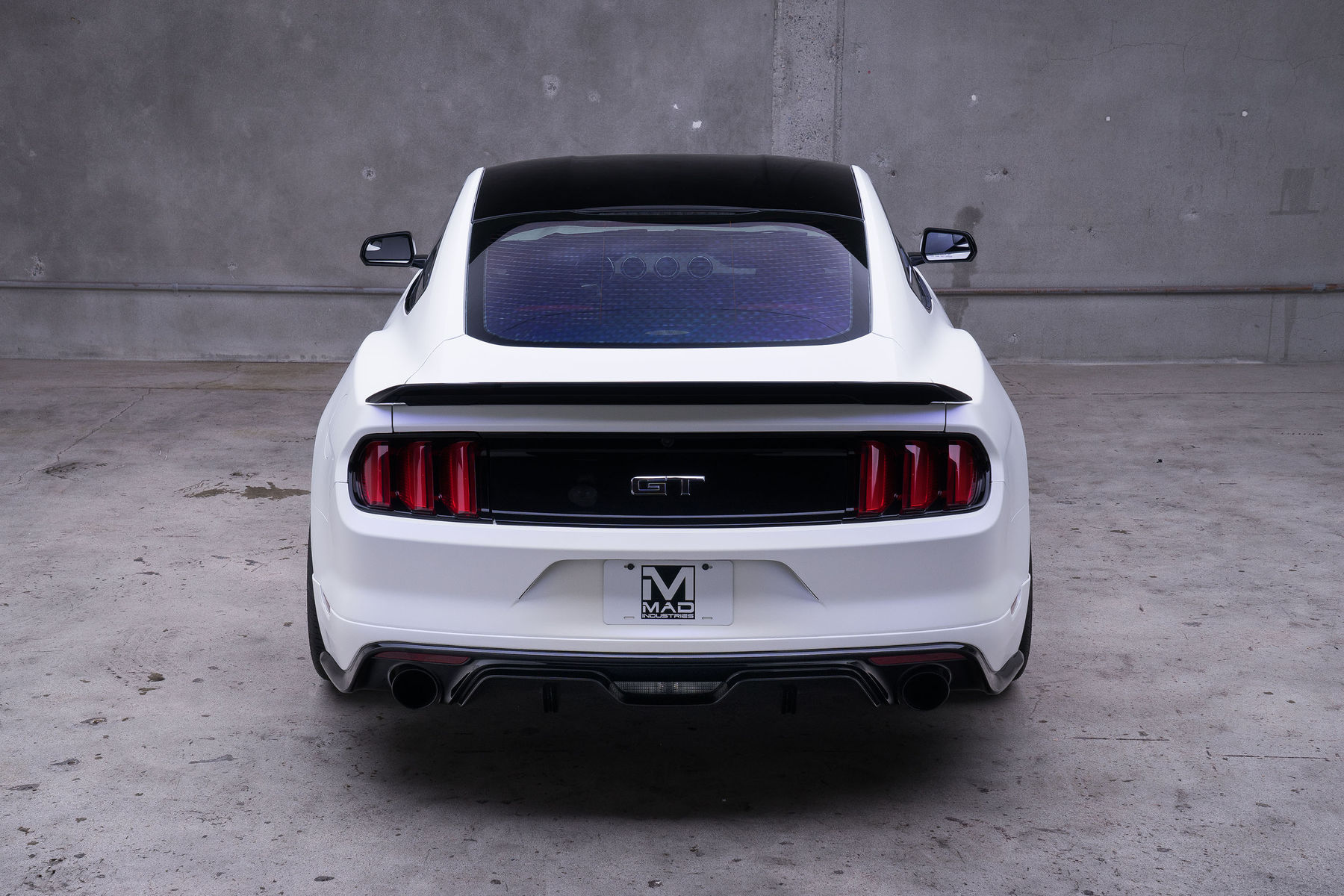 2015 Ford Mustang | 2015 Motoroso Ford Mustang Rear High