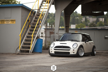 2010 MINI Cooper S | '10 Mini Cooper S on Klutch SL-1's