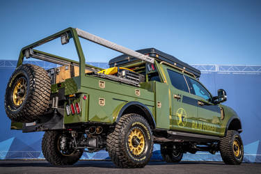 2020 Ford F-250 Super Duty | 2020 Ford F-250 XLT SRW Crew Cab 4x4 “Baja Forged” By LGE-CTS Motorsports - Low rear 3/4 shot
