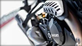Monster 1200 R - Ducati Detail