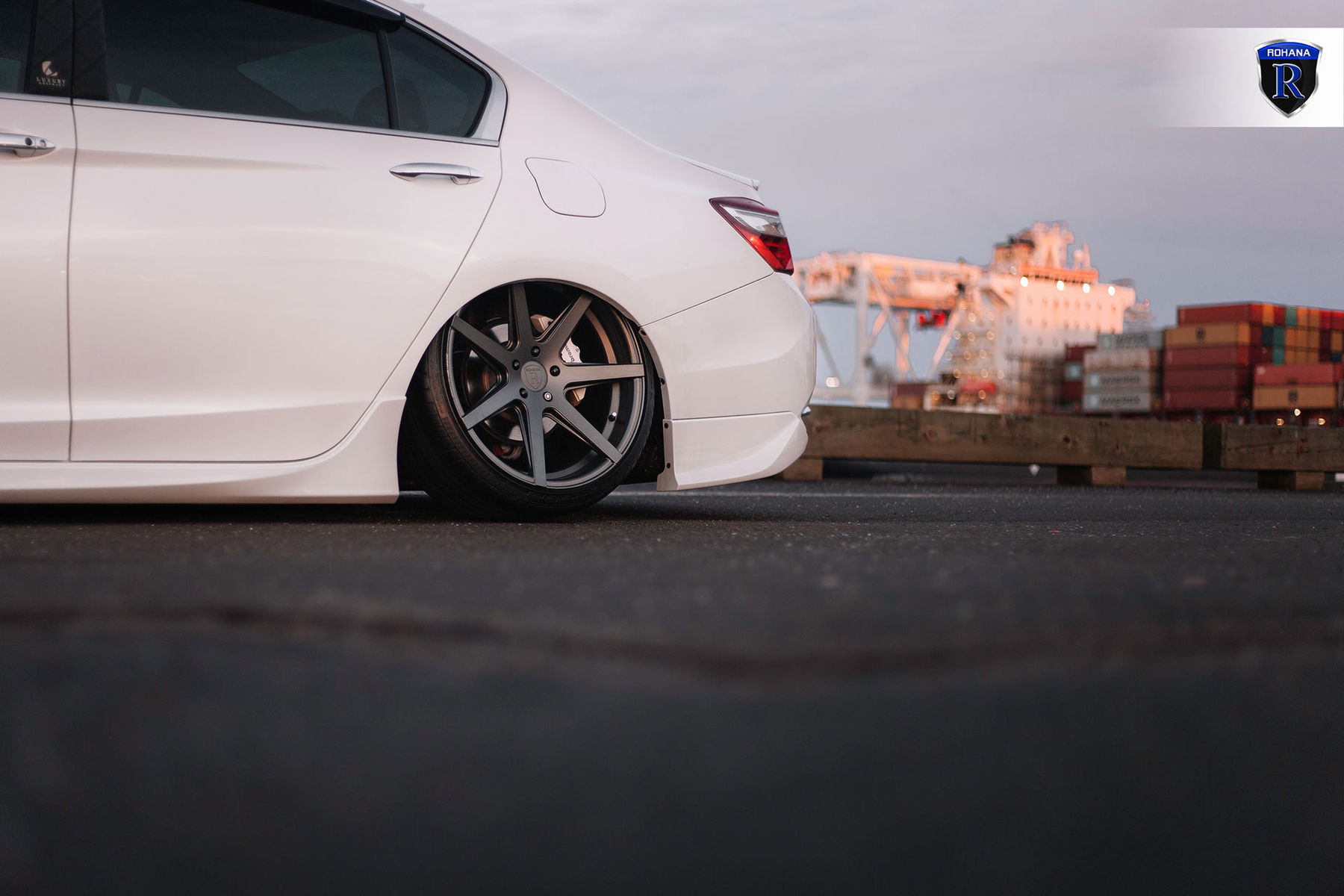 2016 Honda Accord | Honda Accord V6 Touring - Rear Driver Side Wheel
