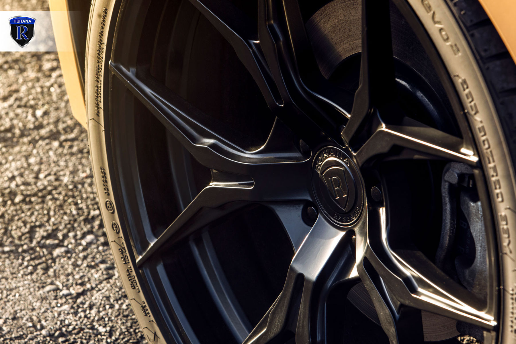 2016 Jaguar F-Type | Gold Jaguar F-Type - Black Spokes
