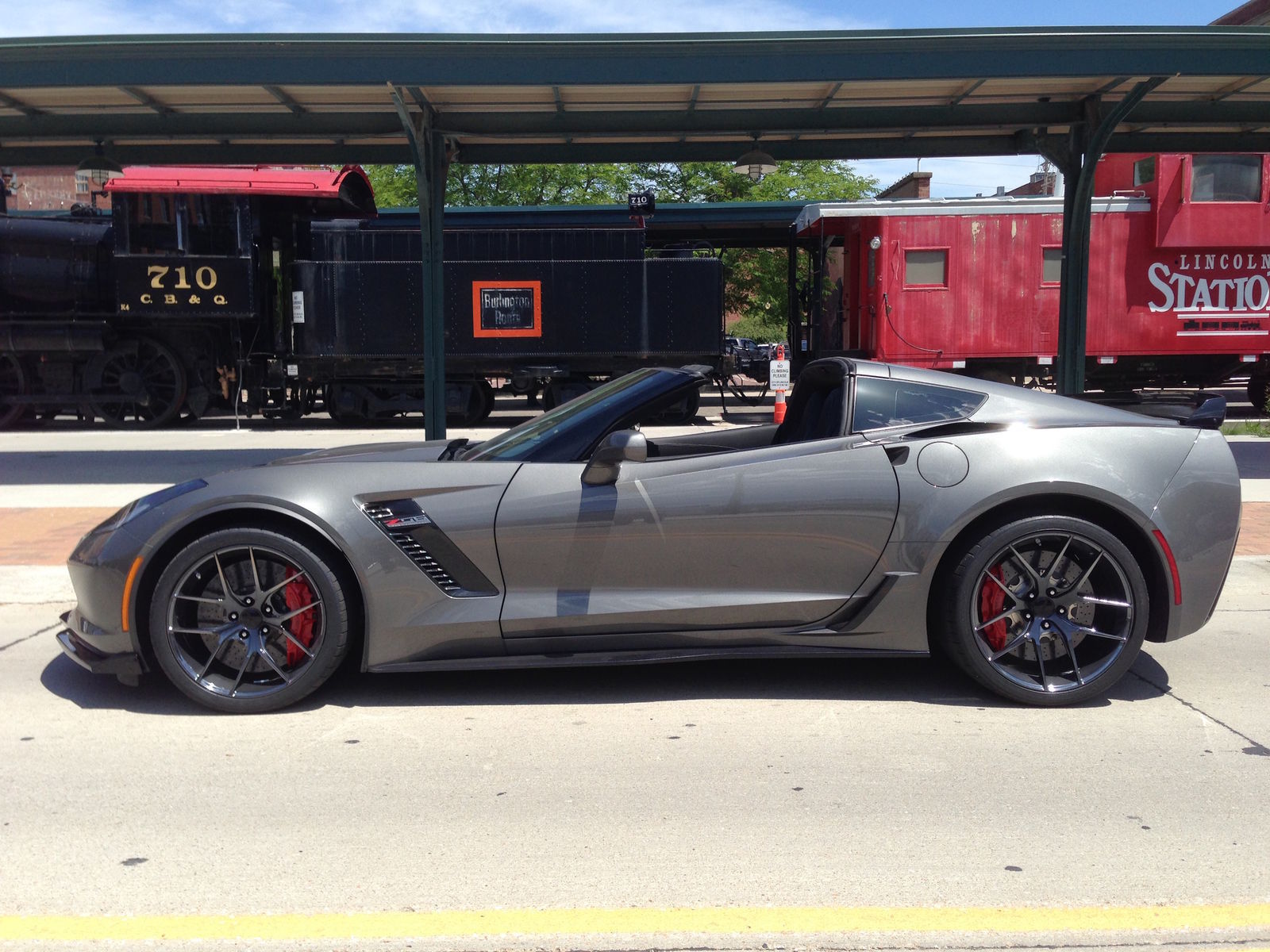 2016 Chevrolet Corvette Z06 | Scott Kelly's C7 Corvette Z06 on Forgeline One Piece Forged Monoblock VX1 Wheels