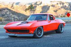 Greg Thurmond's "SCAR" 1965 Corvette on Forgeline DE3C Concave Wheels